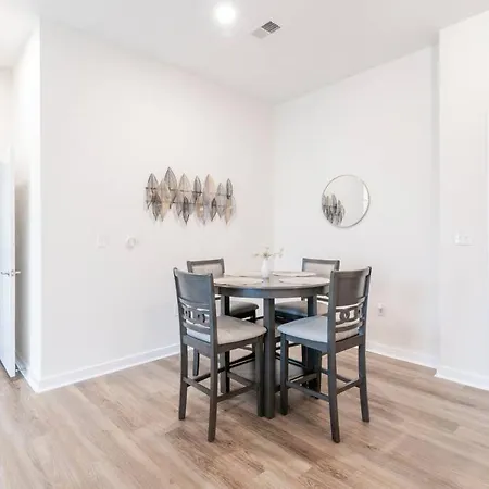 Charming Cozy Apartment With Wi-Fi & Free Parking Charlotte Exterior photo