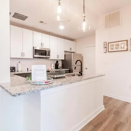 Charming Cozy Apartment With Wi-Fi & Free Parking Charlotte Exterior photo