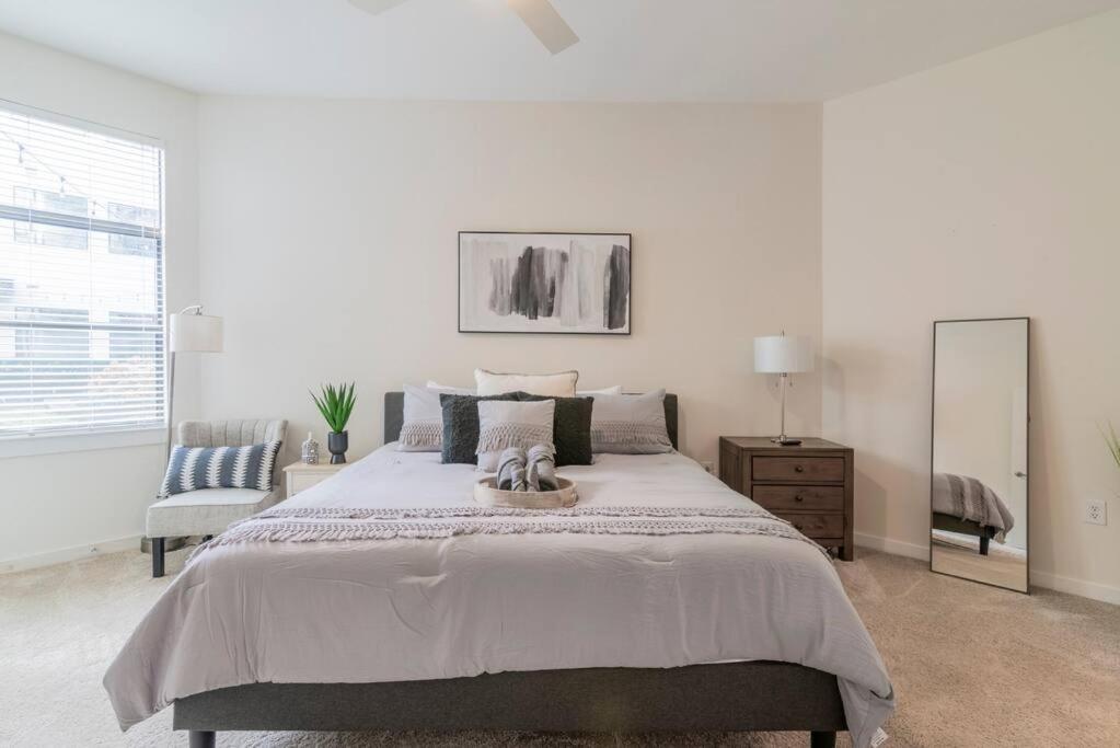Charming Cozy With Wi-fi & Free Parking Apartamento Charlotte